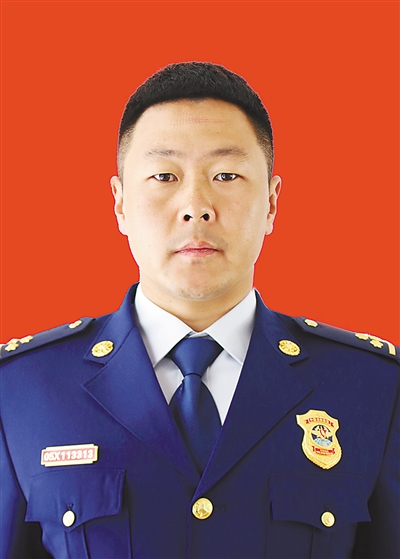 德耀中华第八届全国道德模范候选人事迹 全国敬业奉献模范候选人(图6)